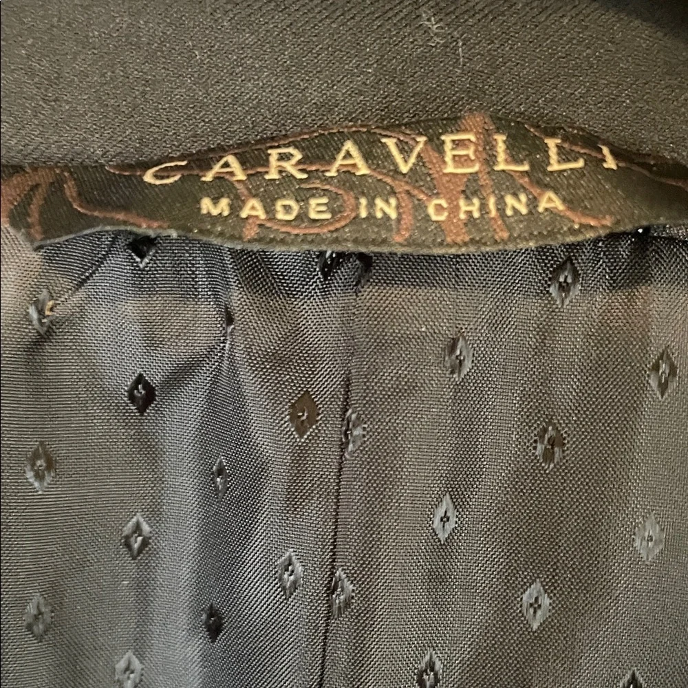 Caravelli Elegant Midnight Tuxedo Blazer RN # 99579. Size 38R/32W NWOT.